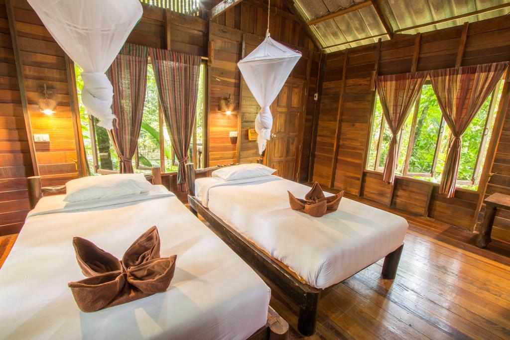 Khao Sok National Park Khao Sok Riverside Cottages מראה חיצוני תמונה