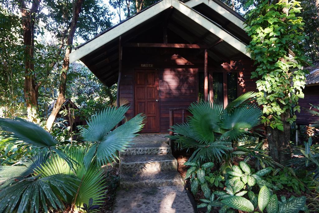 Khao Sok National Park Khao Sok Riverside Cottages מראה חיצוני תמונה